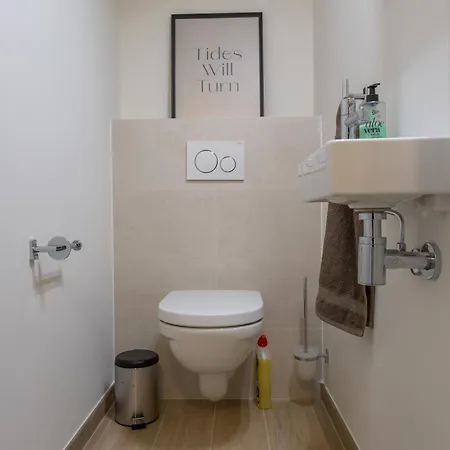 公寓 Lecomte - Sky Harbour 58 *